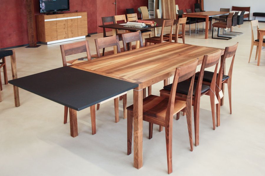 Tisch Calvi mit Ansteckplatte und 6 Elan Stühlen