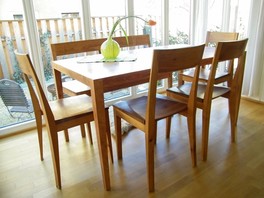 Tisch Calvi mit Stuhl Elan